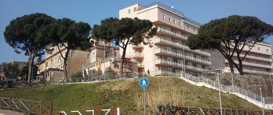 Tivoli, sit-in di protesta dei lavoratori dell’ospedale: “La situazione è insostenibile”