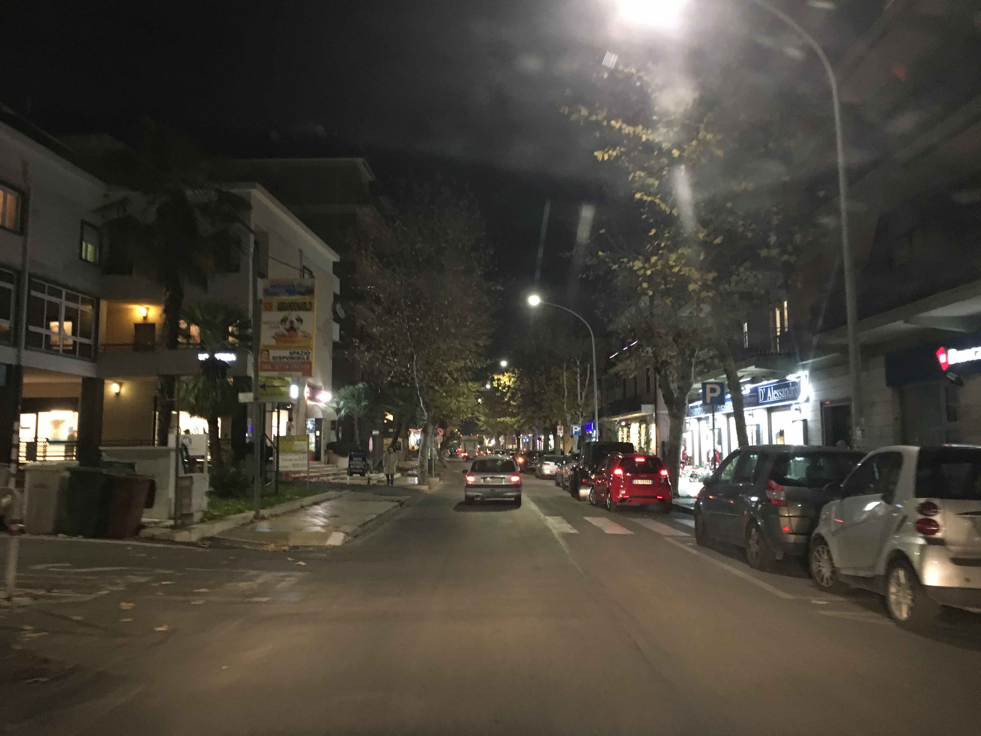 Guidonia, feste al buio in centro città: viale Roma senza luminarie