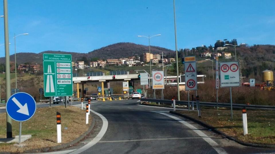 Stangata pedaggi, sit-in di protesta al casello di Vicovaro. Documento dei sindaci