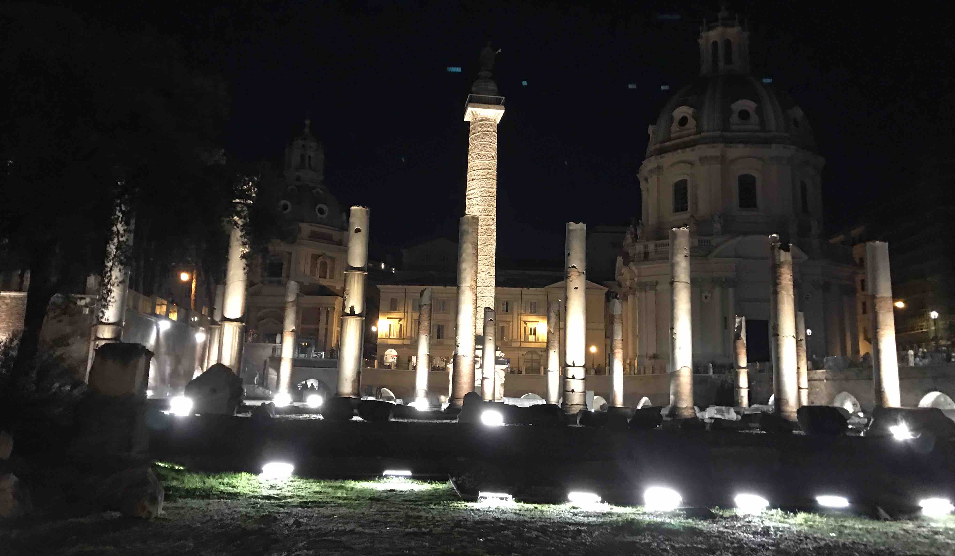 I Fori Imperiali di notte: torna viaggi nell’antica Roma