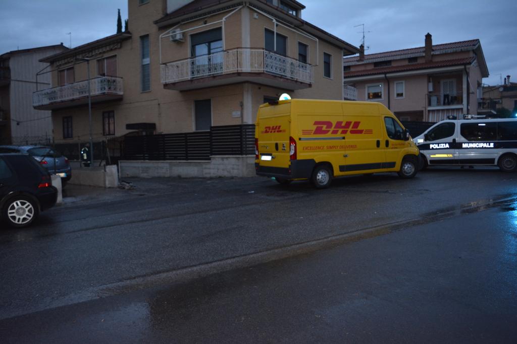 Villanova, furgone travolge pedone su via Cairoli: muore una 68nne