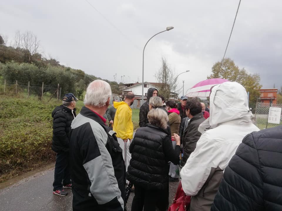 Fonte Nuova, centro rifiuti in mezzo alle case: protesta