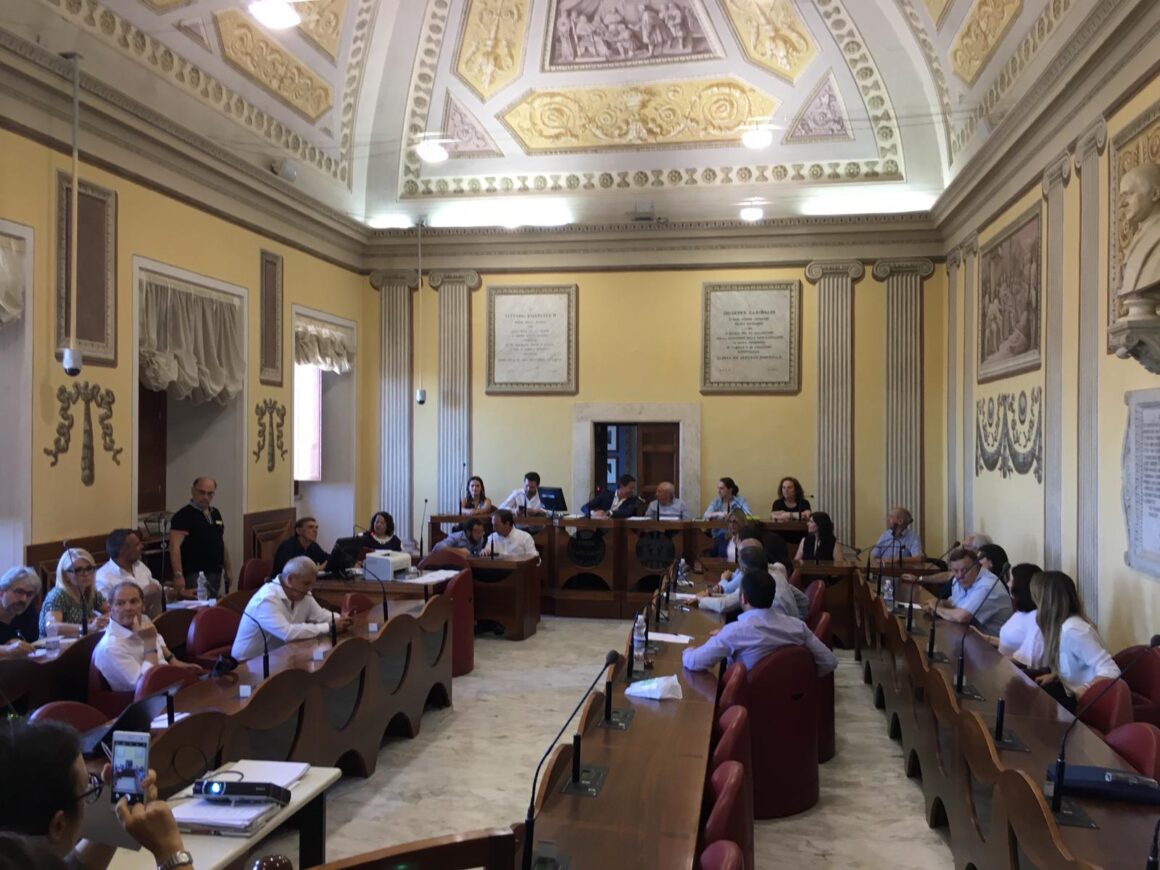 Tivoli, tutti in Aula per il consiglio. La presidenza a Di Lauro non passa alla prima votazione