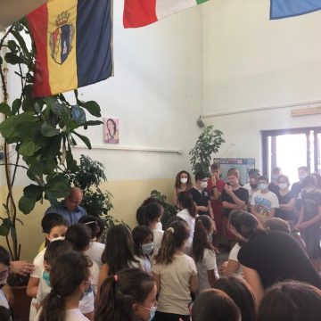 La scuola elementare di Collefiorito intitolata all’indimenticabile maestra Adriana