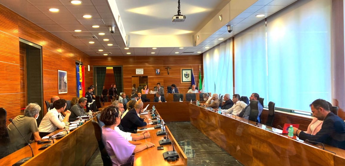 Guidonia, il Consiglio dice “no” al Tmb. Ma i civici si dividono