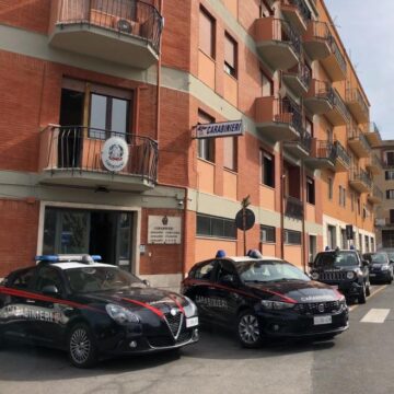 Vicovaro, carabinieri trovano tre borsoni con 50 chili di droga in un deposito di attrezzi agricoli