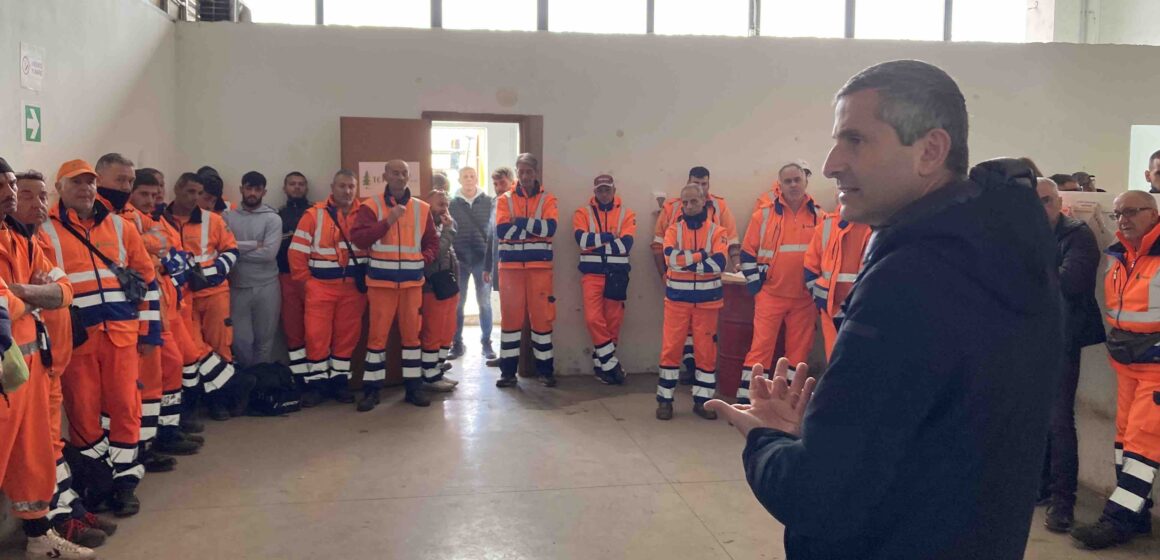 Guidonia, raccolta dei rifiuti: incontro con gli operatori Tekneko